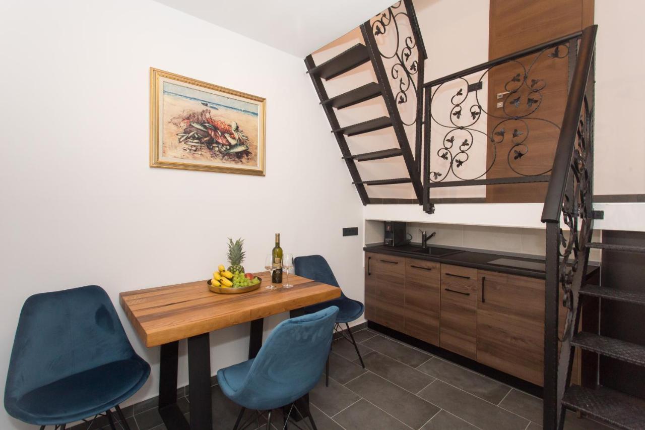 Amaizing Apartment Near Airport Kaštel Štafilić Eksteriør billede