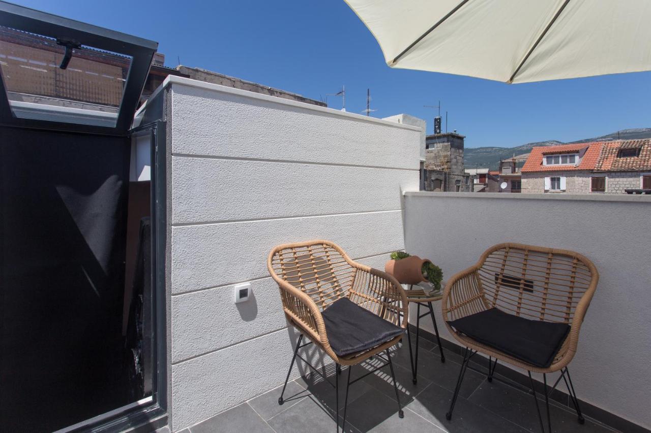 Amaizing Apartment Near Airport Kaštel Štafilić Eksteriør billede
