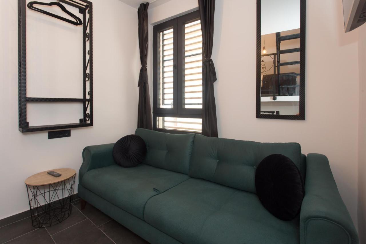 Amaizing Apartment Near Airport Kaštel Štafilić Eksteriør billede